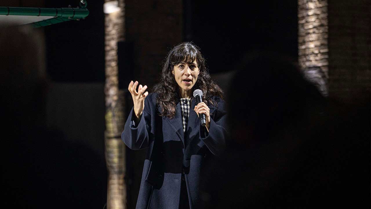 Laia Estruch nos habla de la performance lumínica AÜC en Llum BCN 2026
